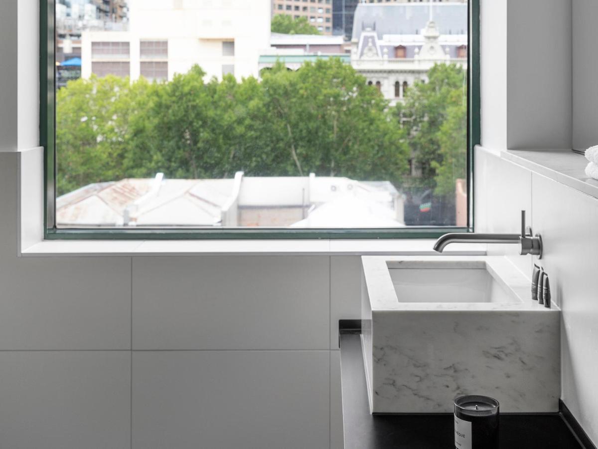 Lancemore Crossley St. Melbourne Dış mekan fotoğraf Bathroom