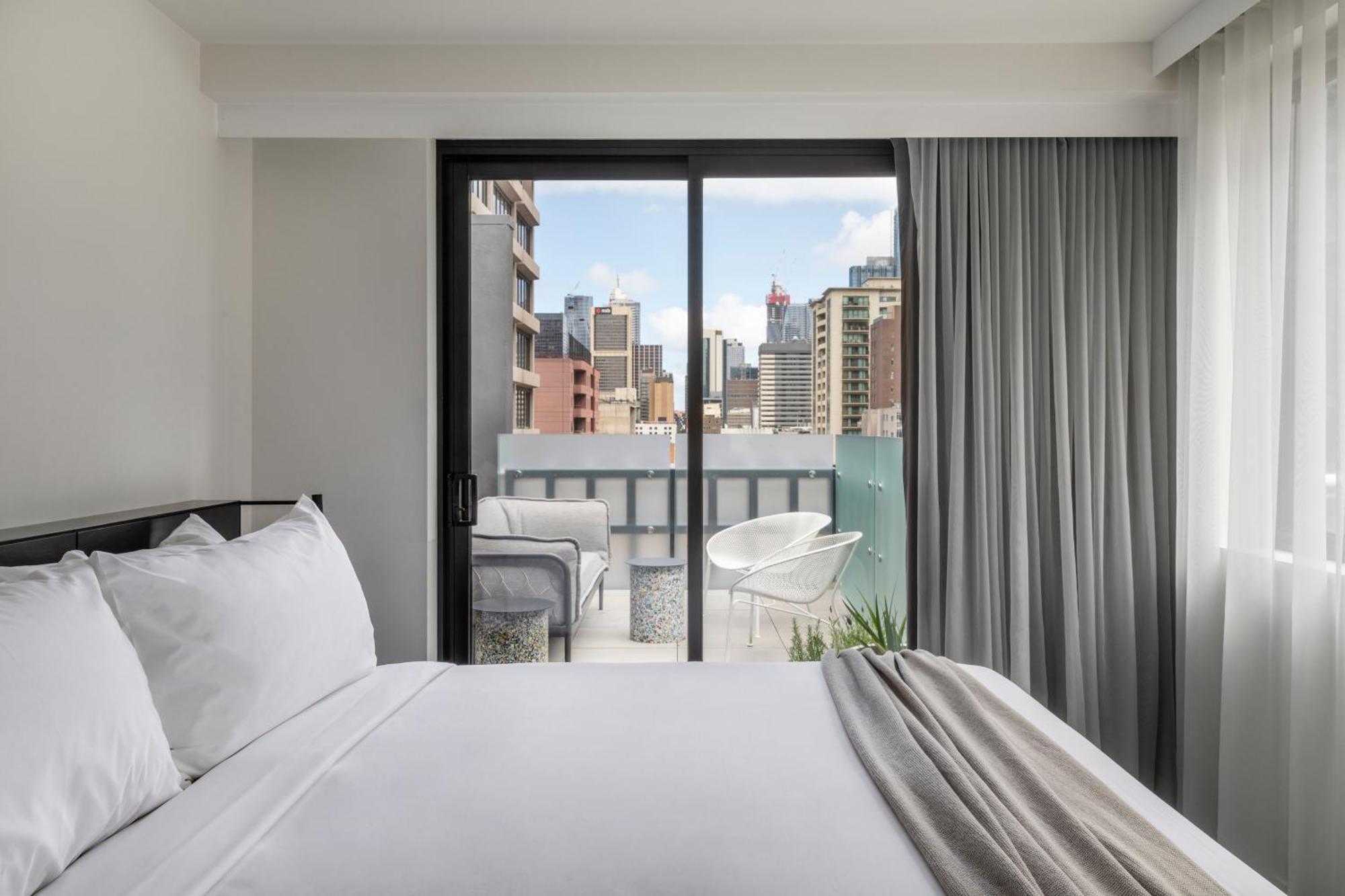Lancemore Crossley St. Melbourne Dış mekan fotoğraf A bedroom at the Hotel