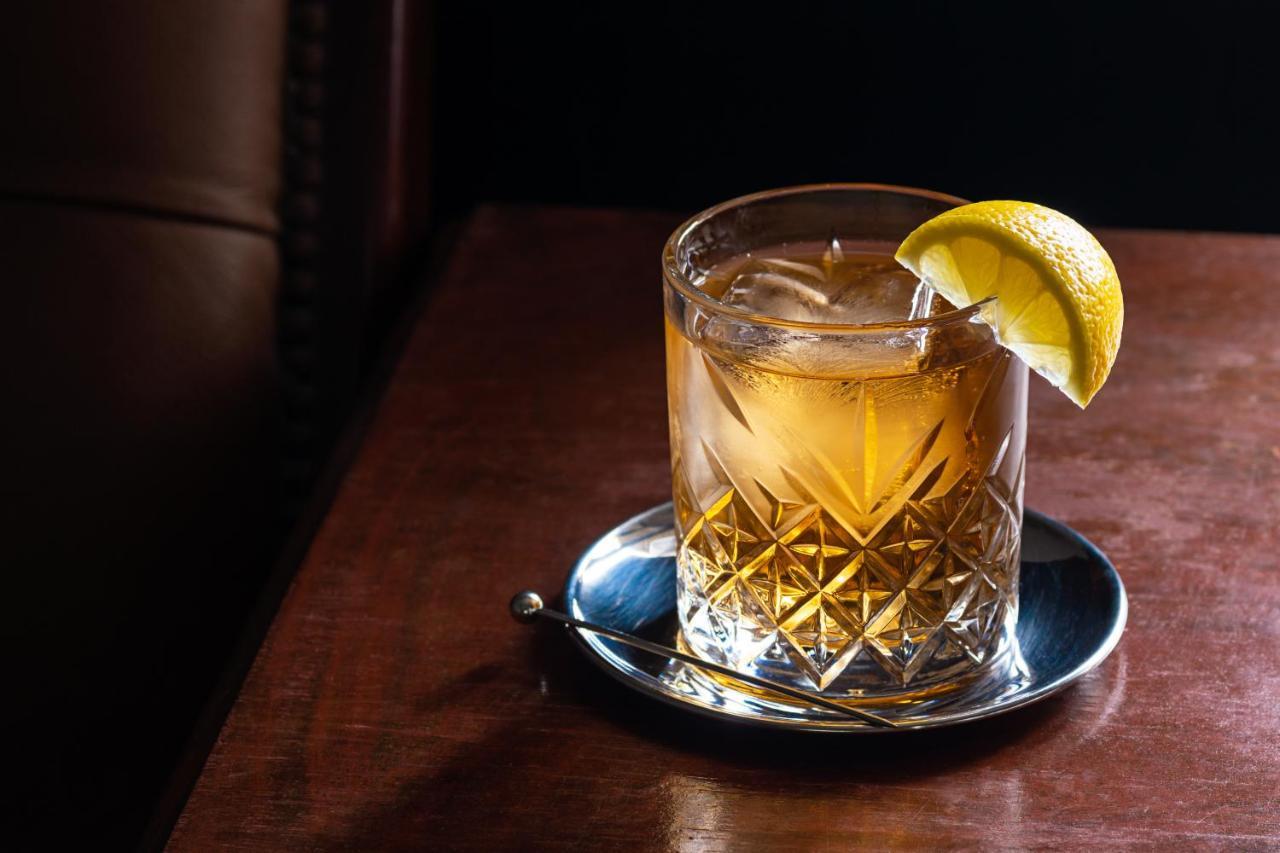 Lancemore Crossley St. Melbourne Dış mekan fotoğraf Old fashioned